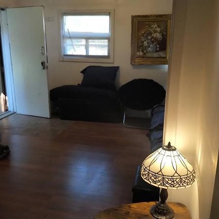 Awesome Cozy 1 Bedroom Coachhouse Toronto Exteriér fotografie